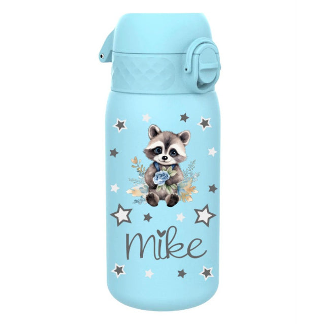 trinkflasche, trinkflasche kinder, trinkflasche kinder edelstahl, trinkflasche kinder edelstahl personalisiert, trinkflasche kinder ohne plastik, trinkflasche personalisiert, trinkflasche kinder personalisiert, trinkflasche junge, trinkflasche junge personalisiert, trinkflasche kinder auslaufsicher, kindergarten, schule, spielgruppe, trinkflasche bedruckt, trinkflasche beschriftet, trinkflasche mit waschbär
