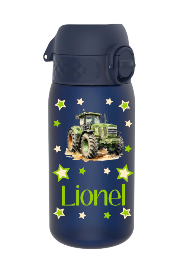 trinkflasche kinder, trinkflasche kinder personalisiert, trinkflasche kinder mit name, trinkflasche kinder auslaufsicher, trinkflasche kinder leicht, trinkflasche kinder dunkelblau,trinkflasche kinder bedruckt, trinkflasche kinder beschriftet, trinkflasche, trinkflasche junge,trinkflasche personalisiert, trinkflasche kaufen, trinkflasche kinder unterwegs, trinkflasche kinder kindergarten, trinkflasche kinder ohne strohhalm, trinkflasche kinder ab 3 Jahren,trinkflasche kinder kaufen,trinkflasche traktor