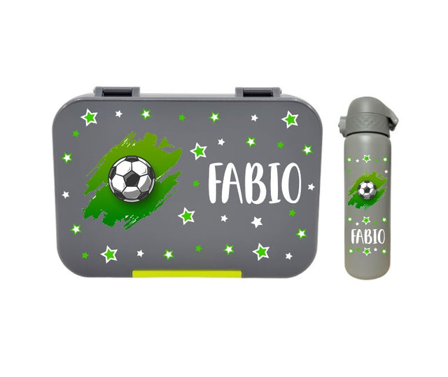  znünibox fussball, lunchbox fussball, znünibox und trinkflasche fussball, znünibox und trinkflasche junge, znünibox personalisiert fussball, znünibox junge, znünibox junge personalisiert, lunchbox junge, lunchbox junge personalisiert, trinkflasche, trinkflasche personalisiert, trinkflasche personalisiert kaufen schweiz, trinkflasche kinder, trinkflasche kinder personalisiert, trinkflasche junge, trinkflasche junge personalisiert, trinkflasche junge fussball, trinkflasche kinder fussball